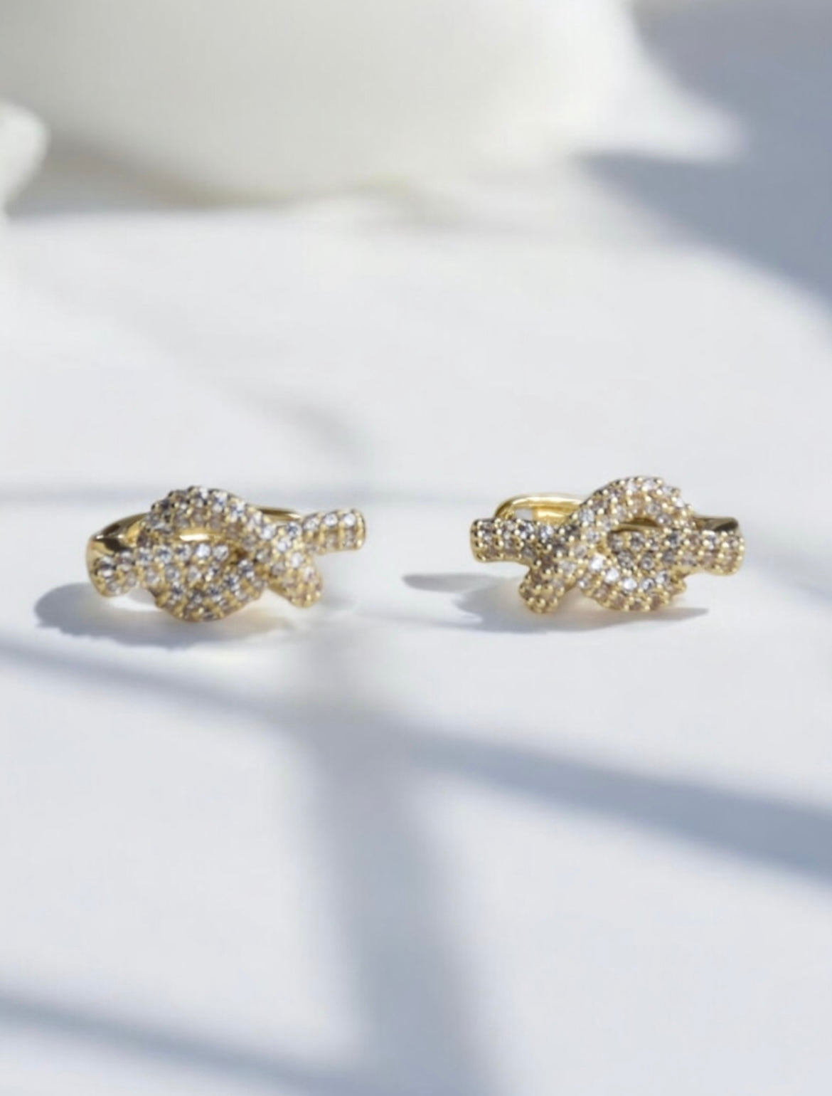 Golden knot earrings