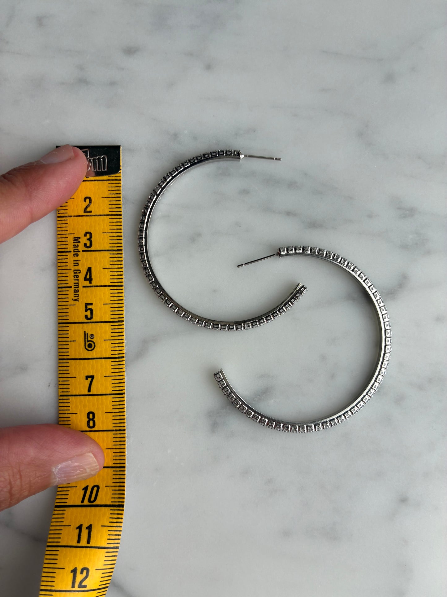 Magic hoops silver
