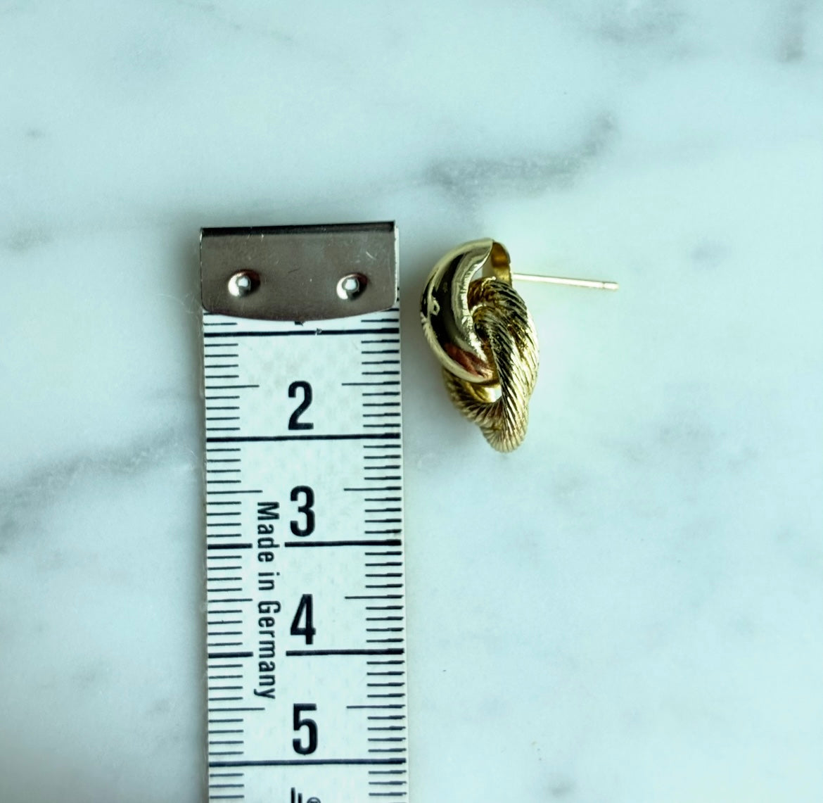 Knot earrings