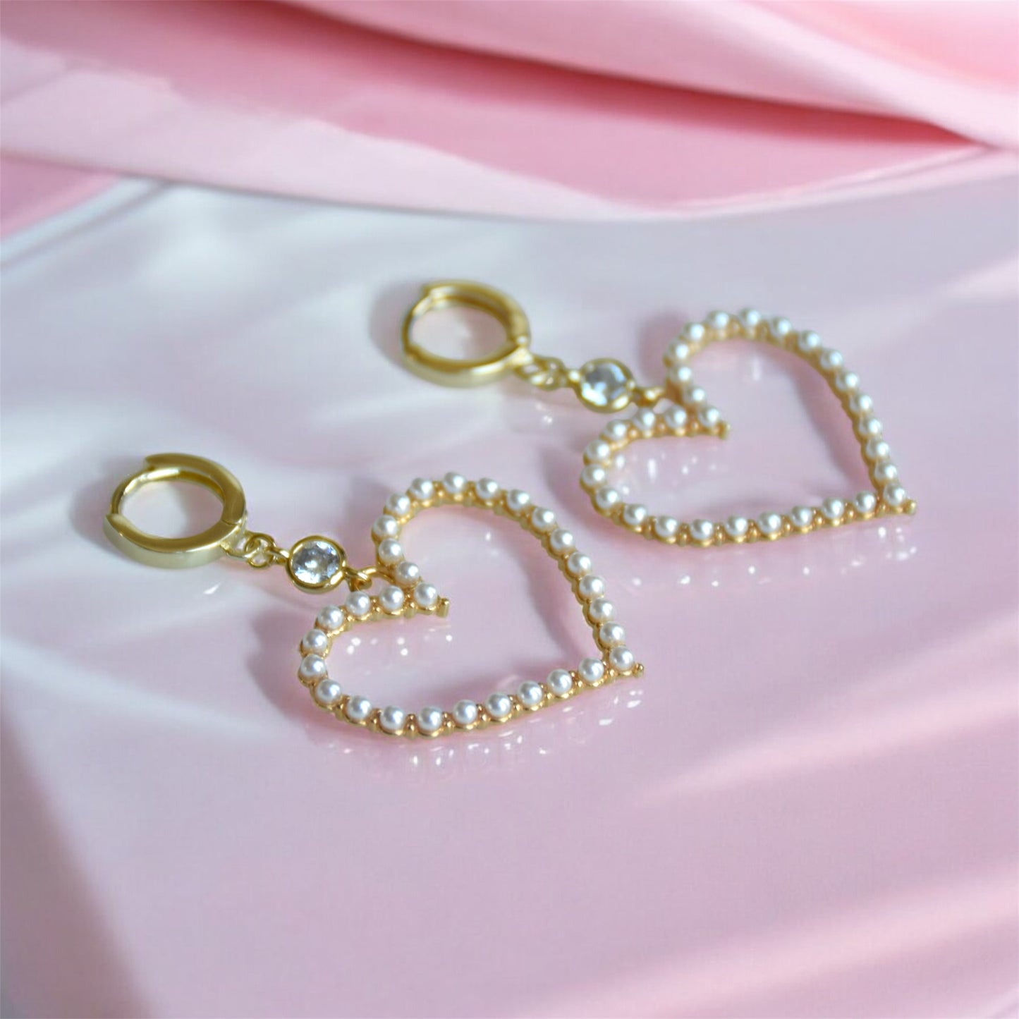 Pearl heart earrings