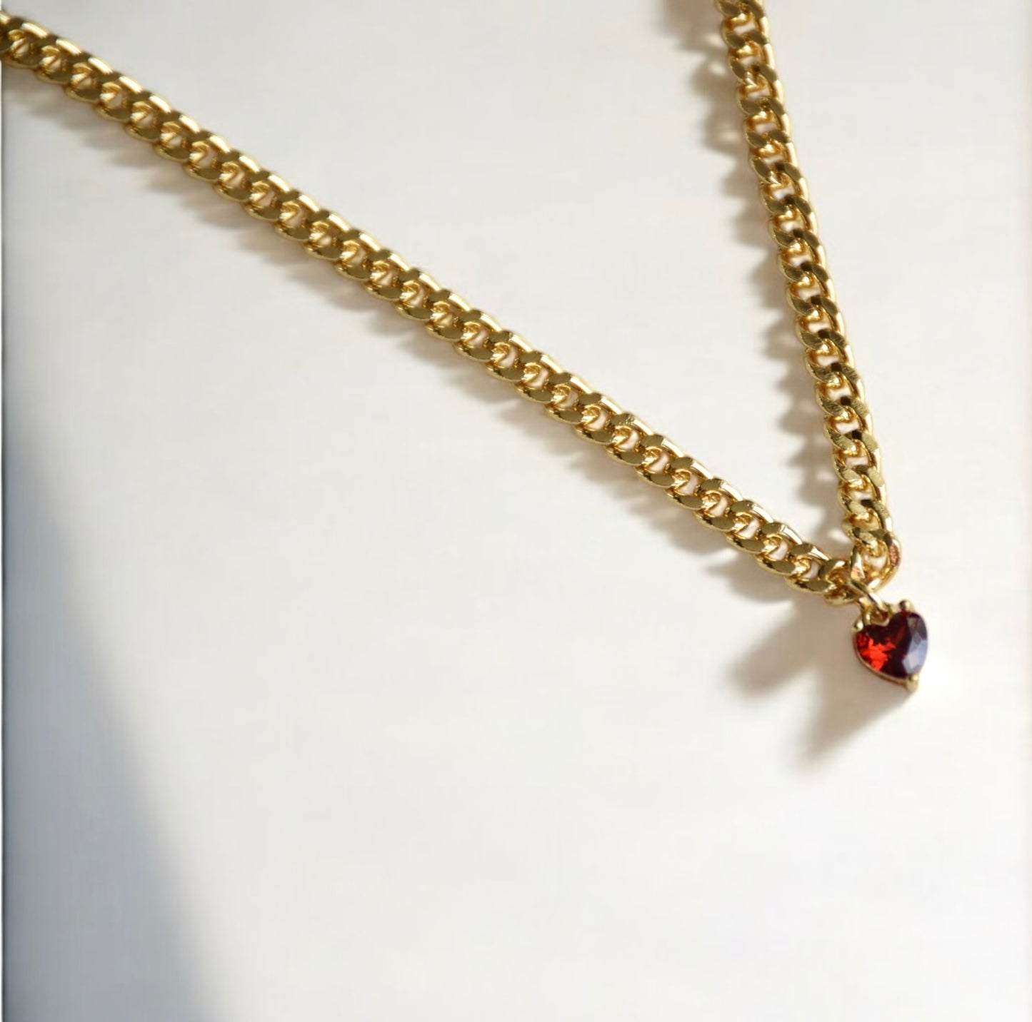 Pariser Halskette mit einzelnem Herz