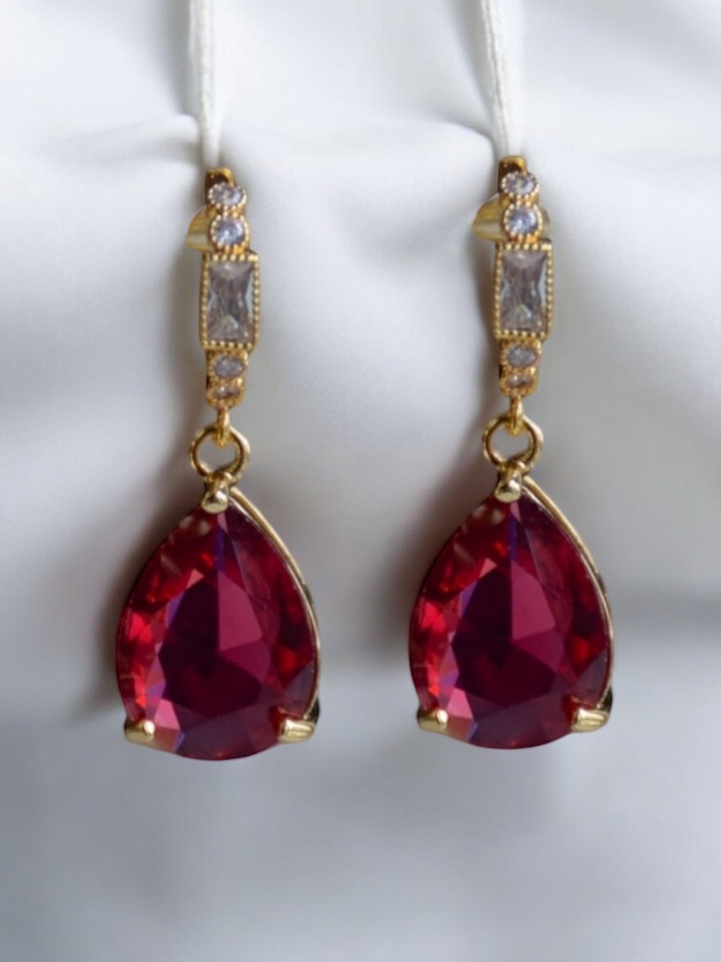 Bisous red earrings