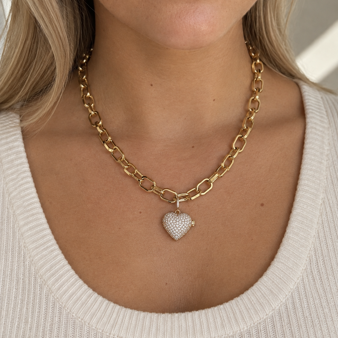 Je t’aime Necklace