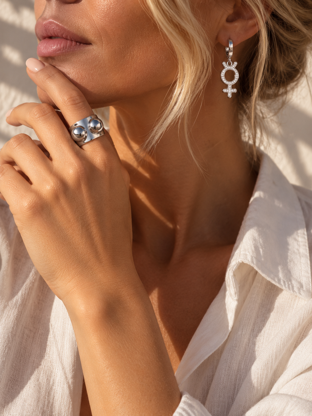 Boobs gold ring