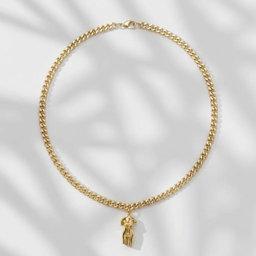 Taylors necklace gold