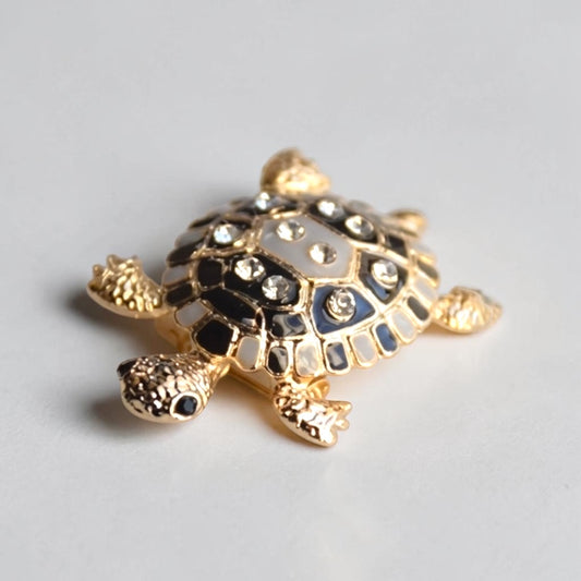 Sweet turtle brooch