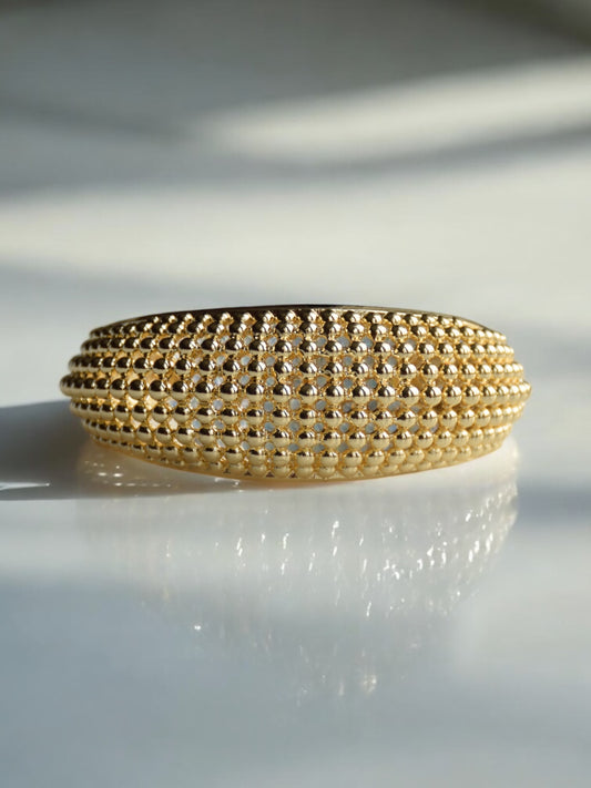 Auffälliges Armband