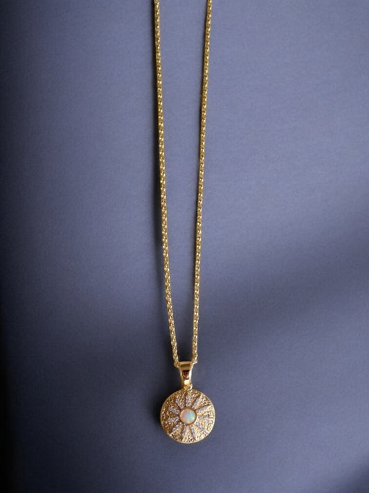 Medallion necklace