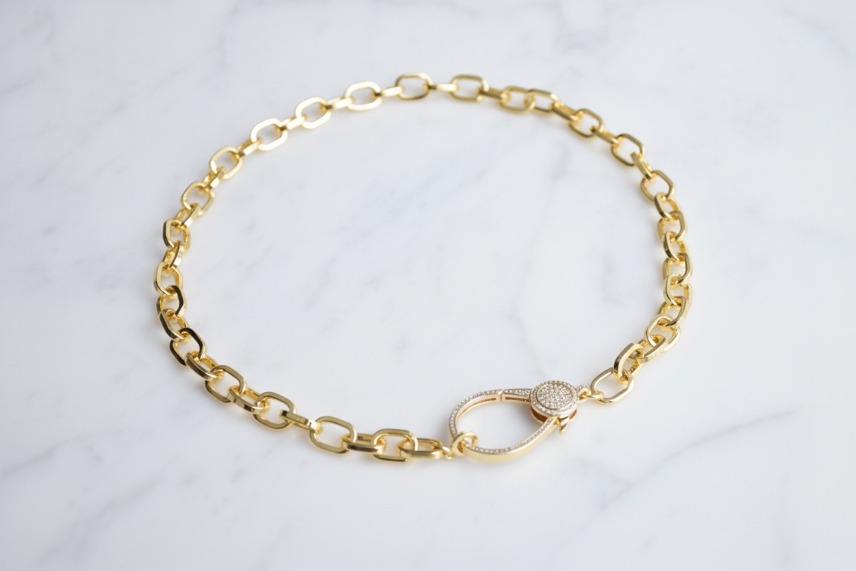 Perfect lock necklace